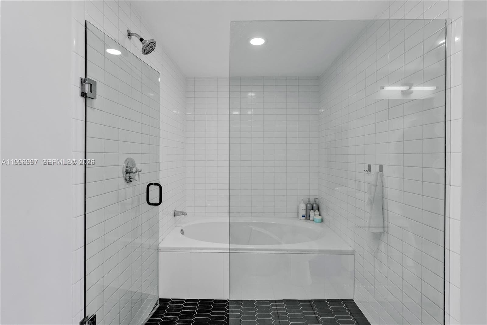 888 Biscayne Boulevard # 812, Miami FL 33132 — 15
