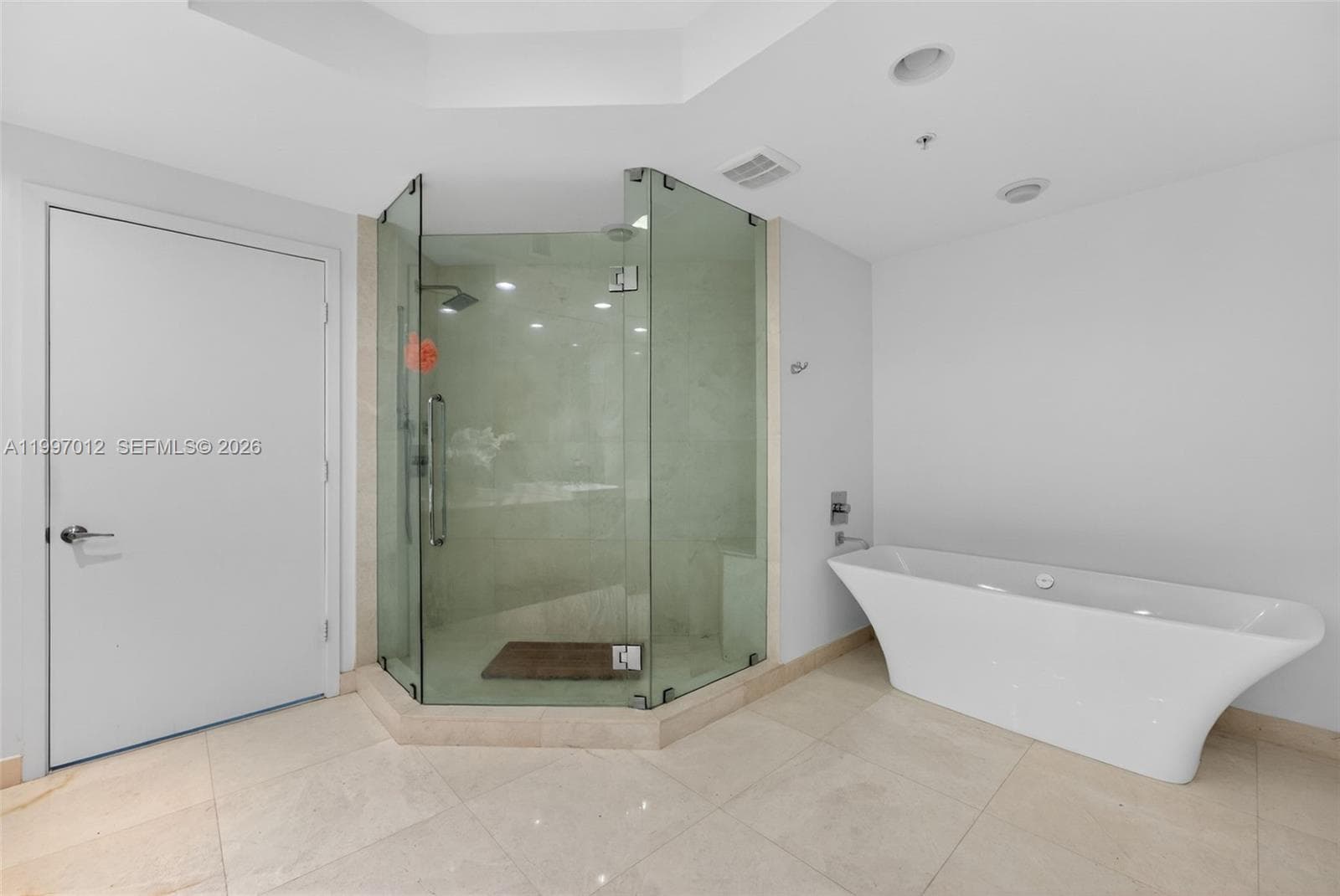 17301 Biscayne Blvd # 1401, North Miami Beach FL 33160 — 12
