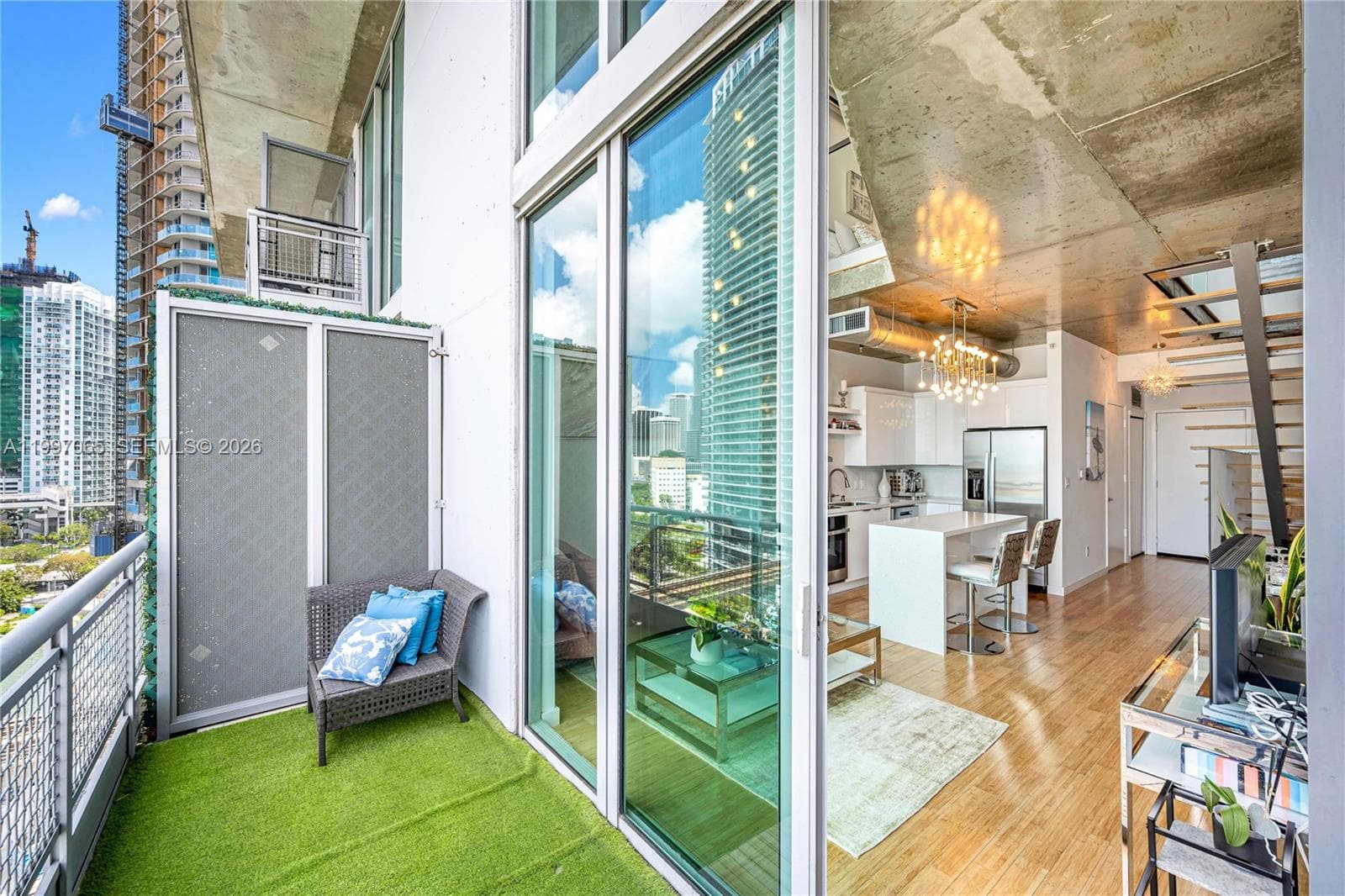 690 SW 1st Ct # 1709, Miami FL 33130 — 69