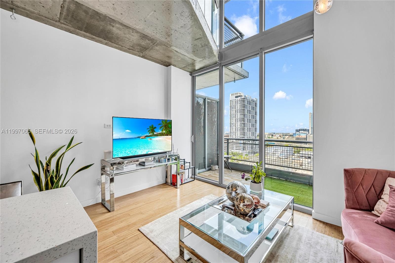 690 SW 1st Ct # 1709, Miami FL 33130 — 18