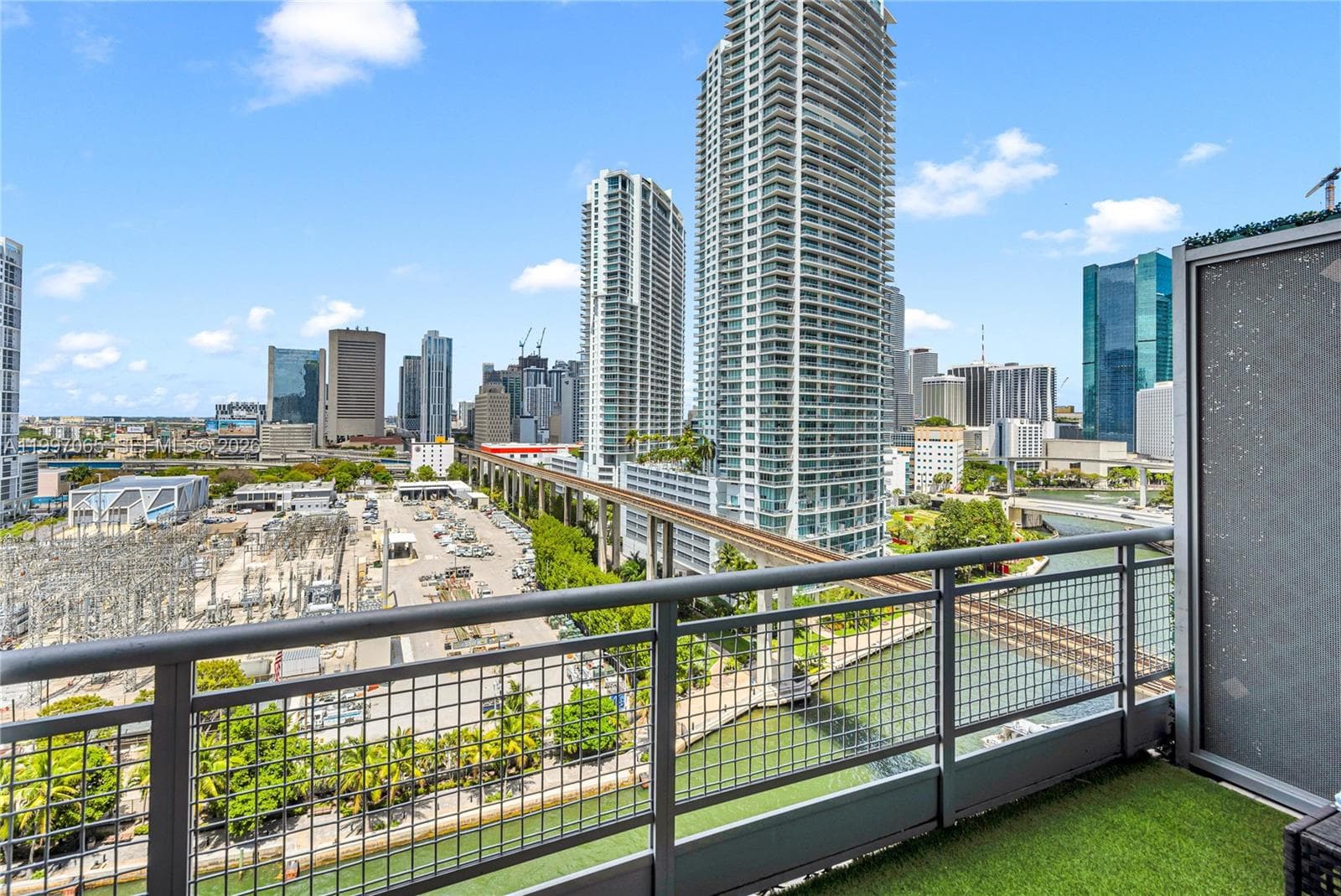 690 SW 1st Ct # 1709, Miami FL 33130 — 4