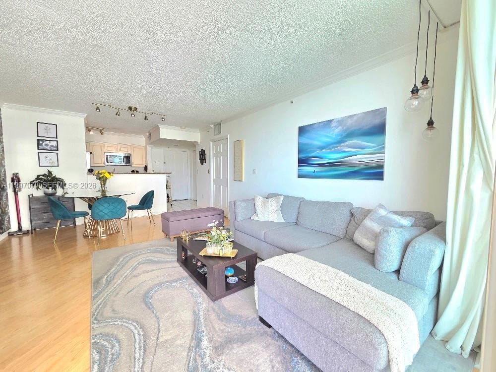 1155 Brickell Bay Dr # 2006, Miami FL 33131 — 7