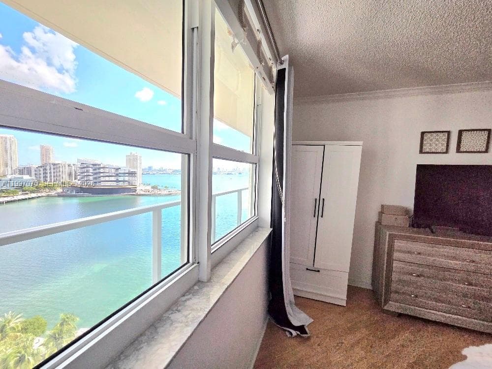 1155 Brickell Bay Dr # 2006, Miami FL 33131 — 11