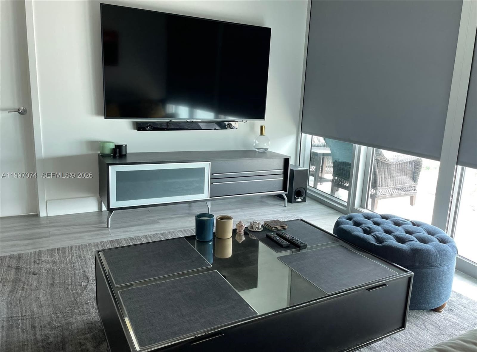 888 Biscayne Blvd # 1810, Miami FL 33132 — 17