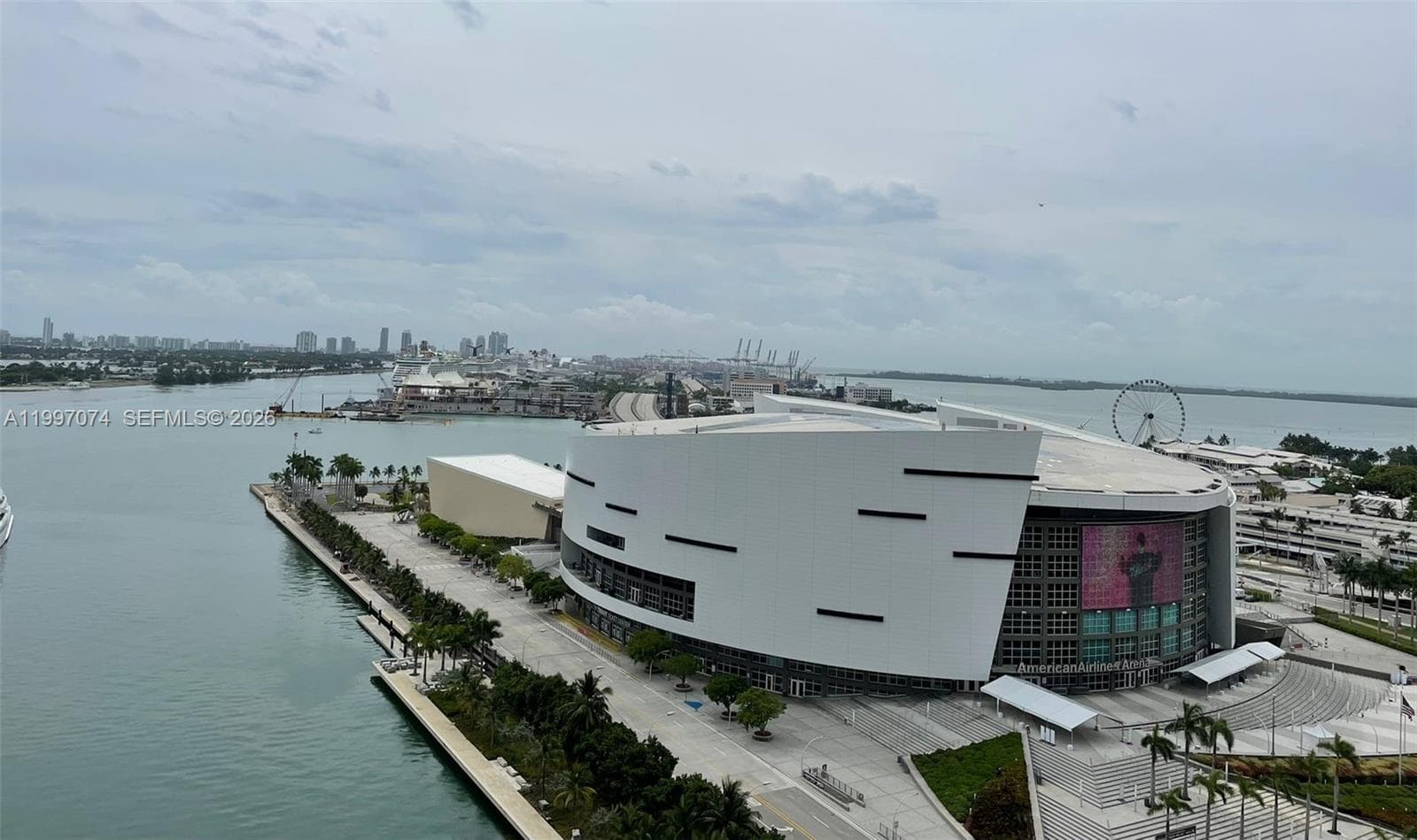 888 Biscayne Blvd # 1810, Miami FL 33132 — 8