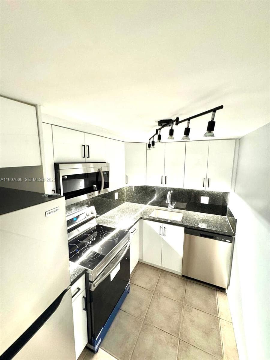 400 NE 18th Ave # 206, Homestead FL 33033 — 7