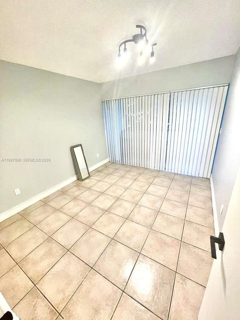 400 NE 18th Ave # 206, Homestead FL 33033 — 3