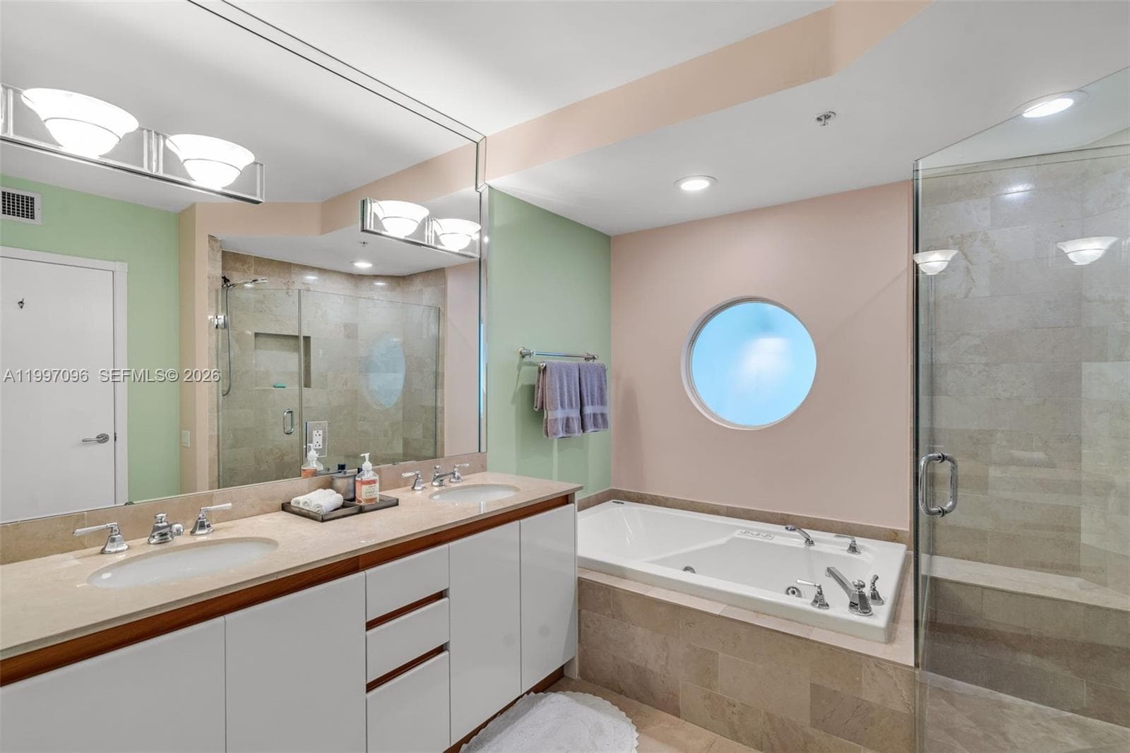 1500 Ocean Dr # 05, Miami Beach FL 33139 — 23