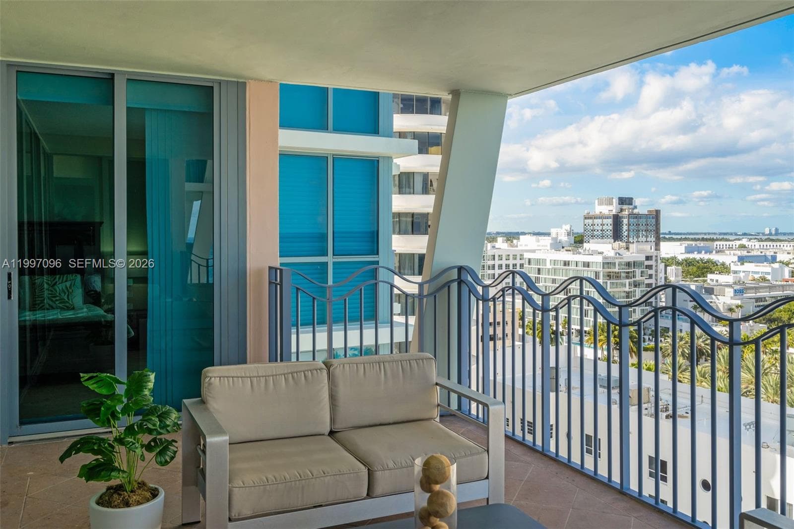 1500 Ocean Dr # 05, Miami Beach FL 33139 — 27