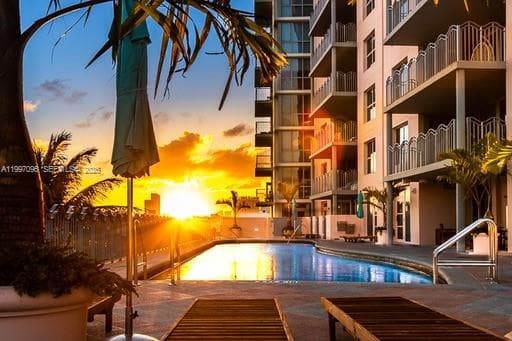 1500 Ocean Dr # 05, Miami Beach FL 33139 — 65