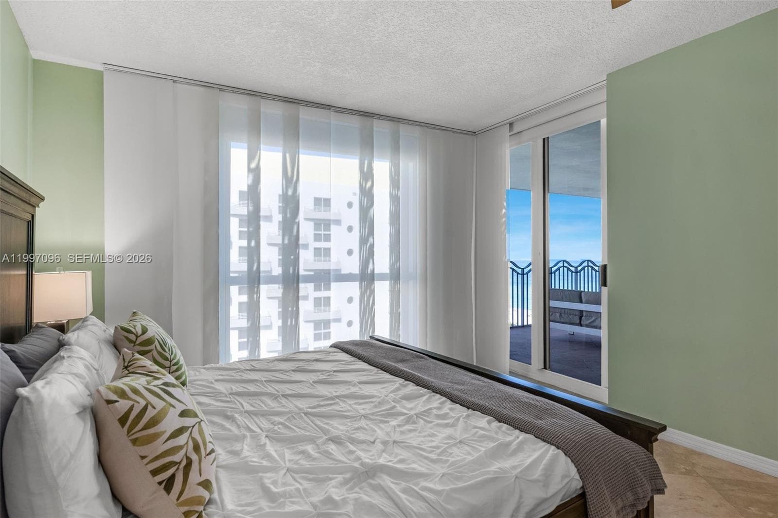 1500 Ocean Dr # 05, Miami Beach FL 33139 — 14