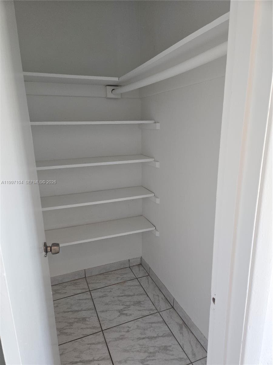 7840 SW 23rd St, Miami FL 33155 — 6