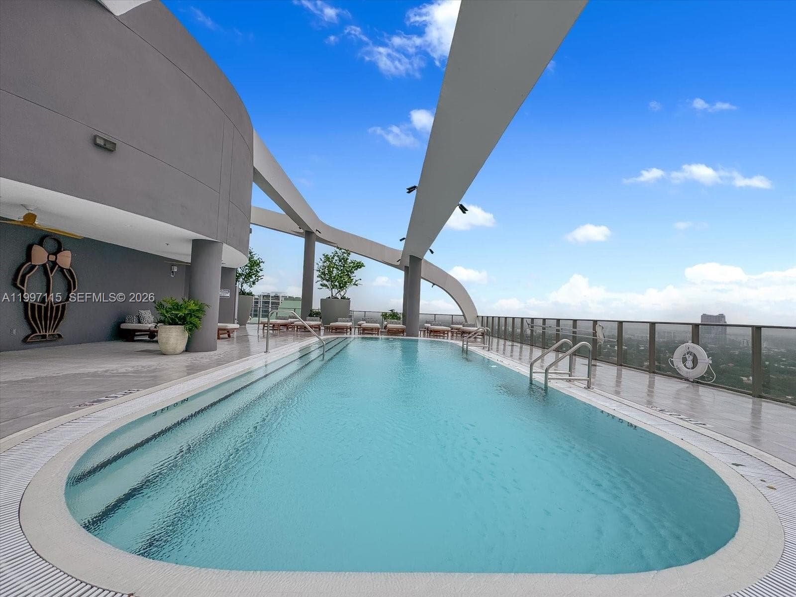 2678 Tigertail Ave # 1505, Miami FL 33133 — 17