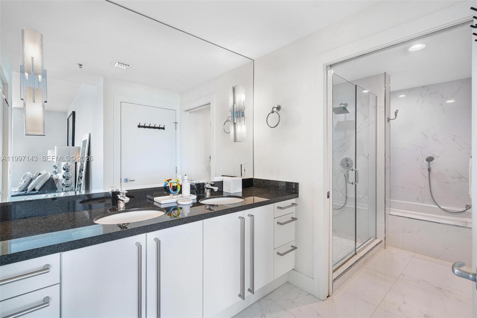 226 Ocean Dr # 8F, Miami Beach FL 33139 — 39