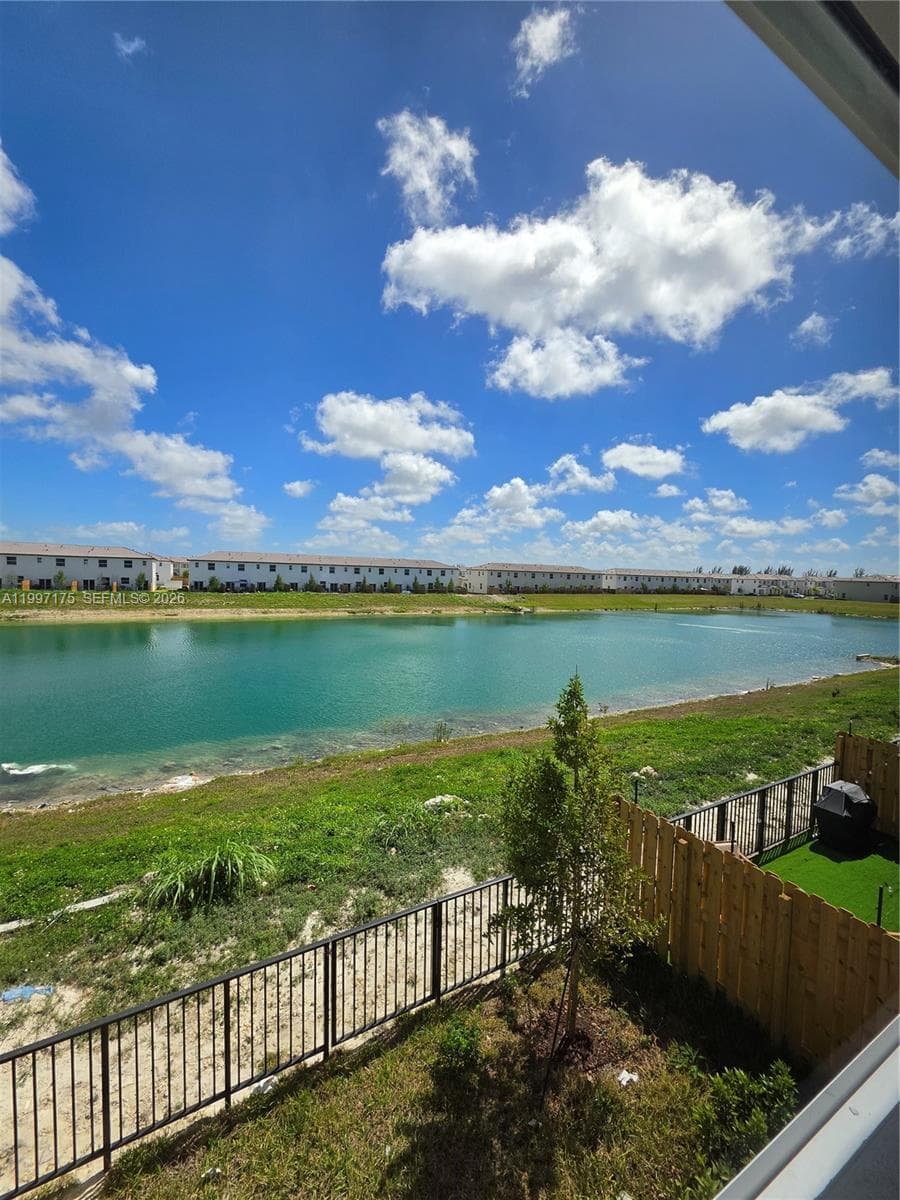 2739 SE 25th Ave, Homestead FL 33035 — 25