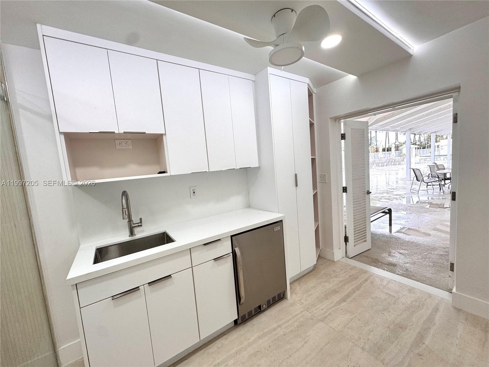 2899 Collins Ave # 6, Miami Beach FL 33140 — 2
