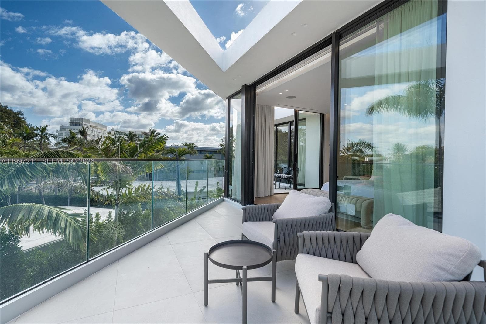 1045 W 47th Ct, Miami Beach FL 33140 — 33