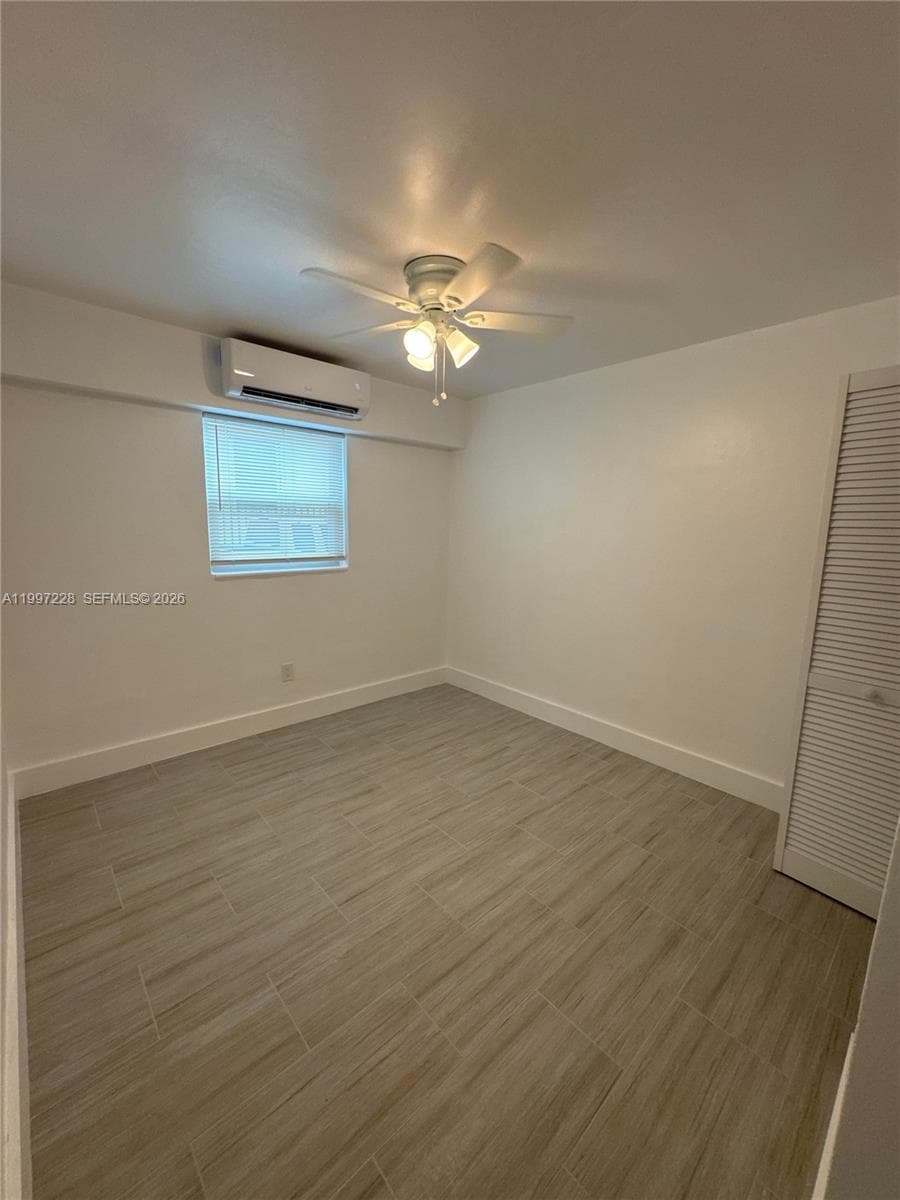 649 SW 7th St # 5, Miami FL 33130 — 5