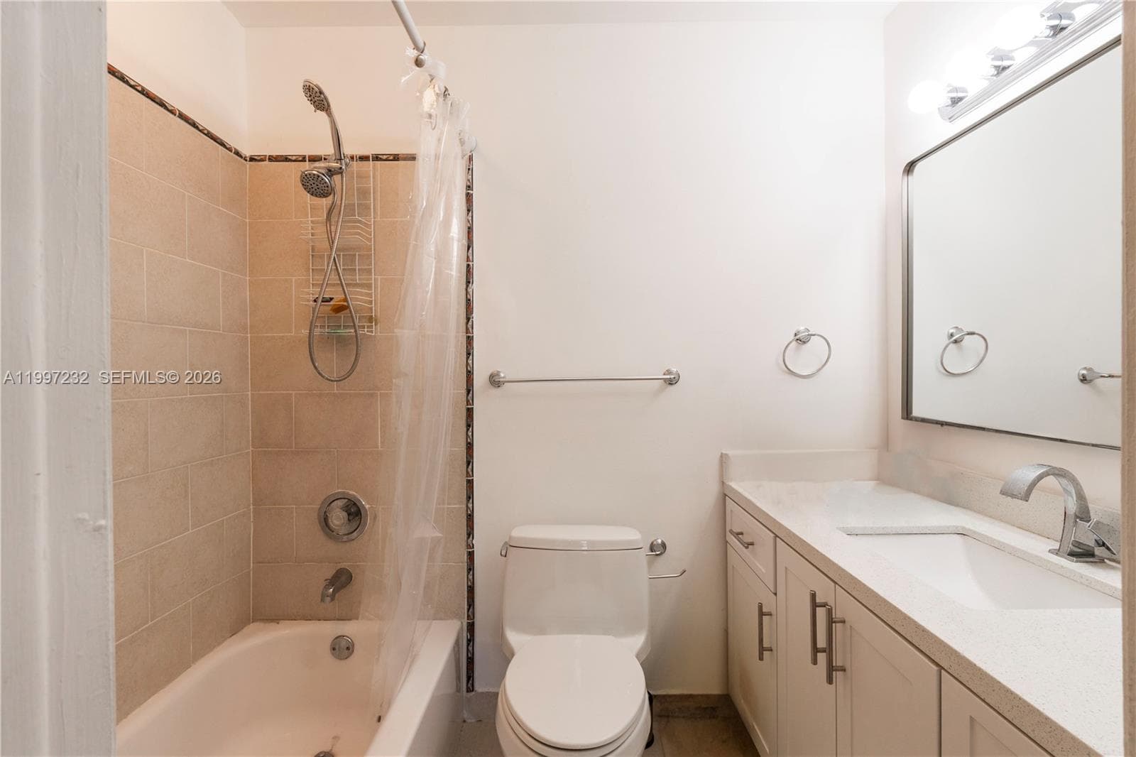 6724 SW 114th Pl, Miami FL 33173 — 15