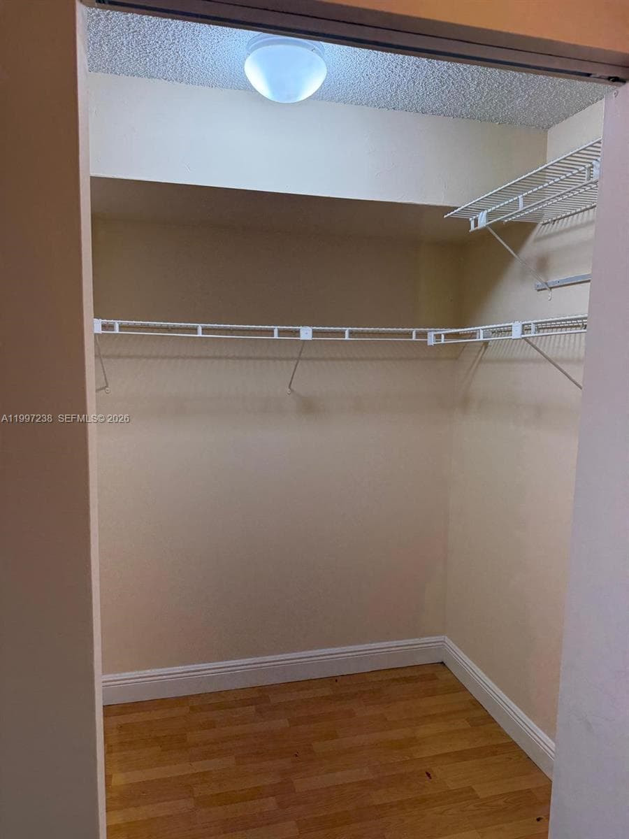 447 NE 195th St # 309, Miami FL 33179 — 15