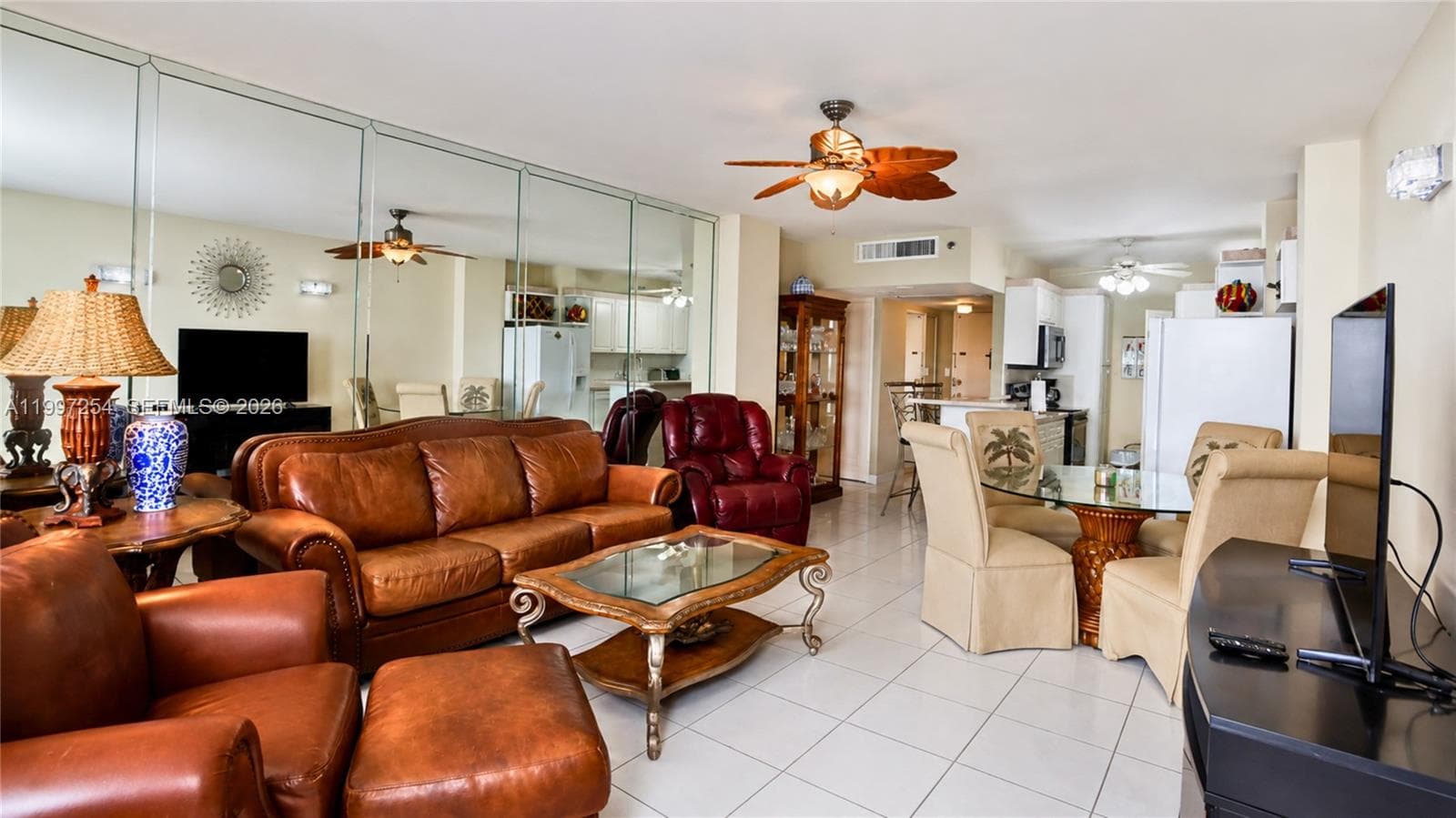 100 Lincoln Rd # 422, Miami Beach FL 33139 — 2
