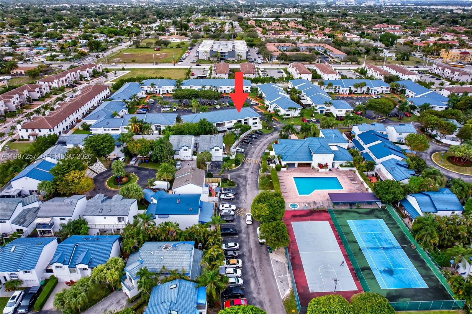 21300 San Simeon Way # K2, Miami FL 33179 — 27
