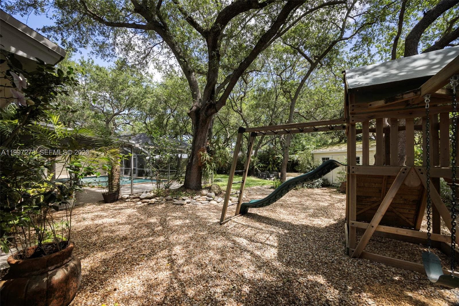 16167 SW 74th Pl, Palmetto Bay FL 33157 — 27