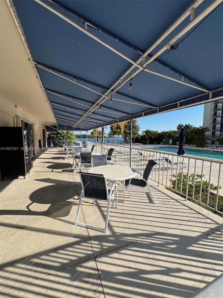 880 NE 69th St # 11M, Miami FL 33138 — 25