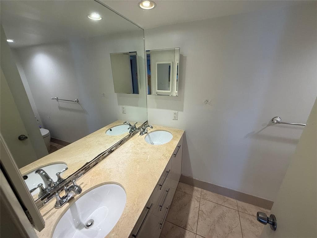 19428 NE 26th Avenue # 103b, Miami FL 33180 — 46