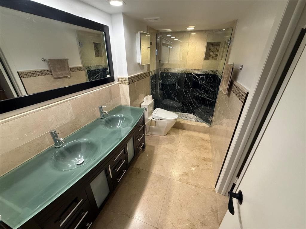 19428 NE 26th Avenue # 103b, Miami FL 33180 — 26