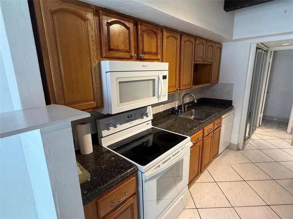 19428 NE 26th Avenue # 103b, Miami FL 33180 — 5