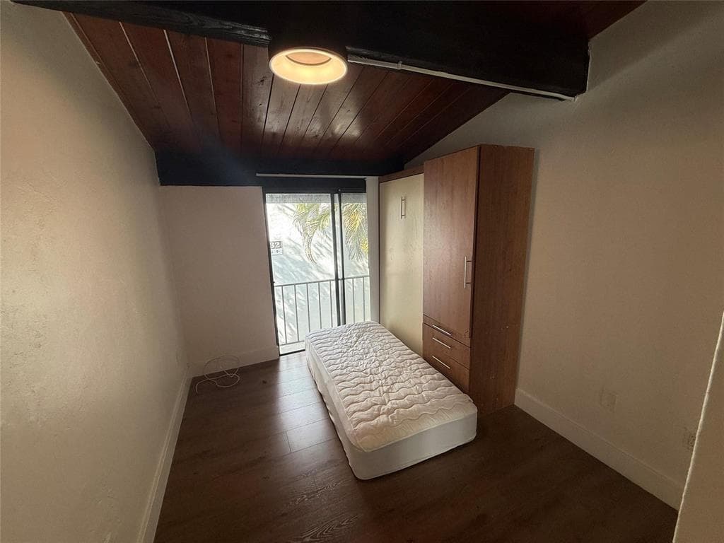 19428 NE 26th Avenue # 103b, Miami FL 33180 — 49