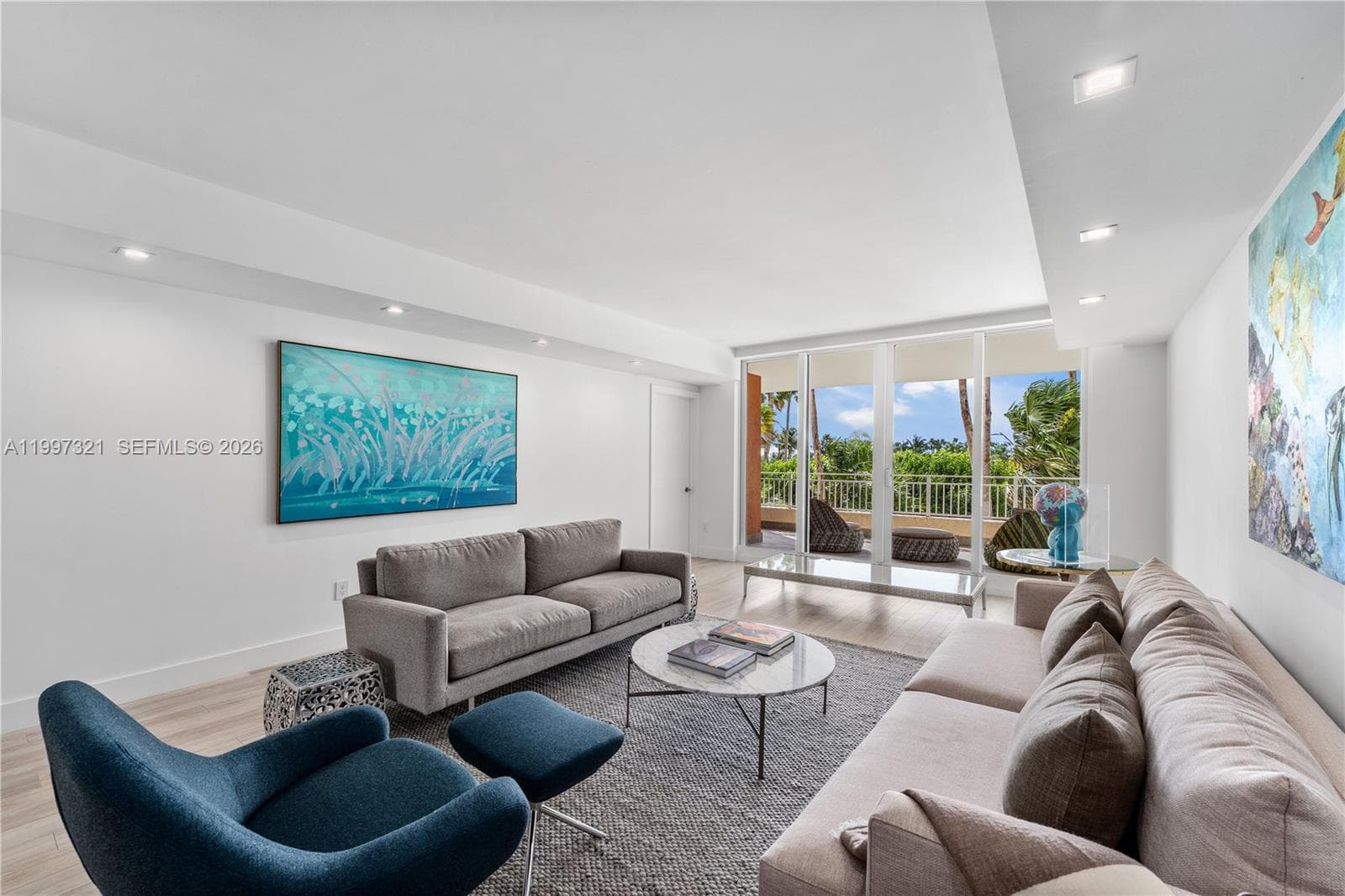 791 Crandon Blvd # 405, Key Biscayne FL 33149 — 2