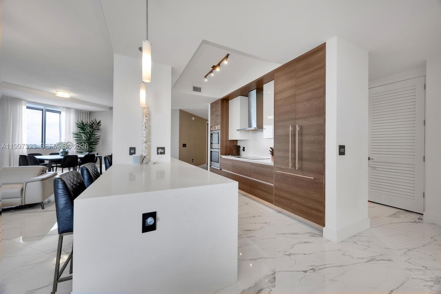 301 Altara Ave, Coral Gables FL 33146 — 25