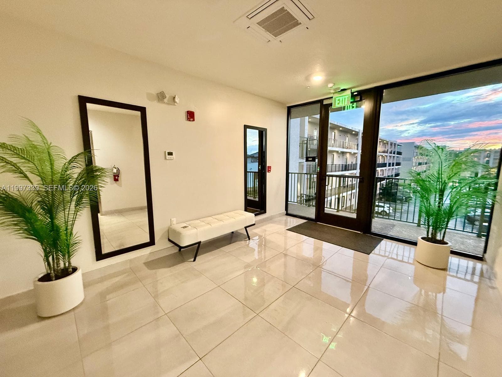8001 NW 41st St # 305, Doral FL 33166 — 17
