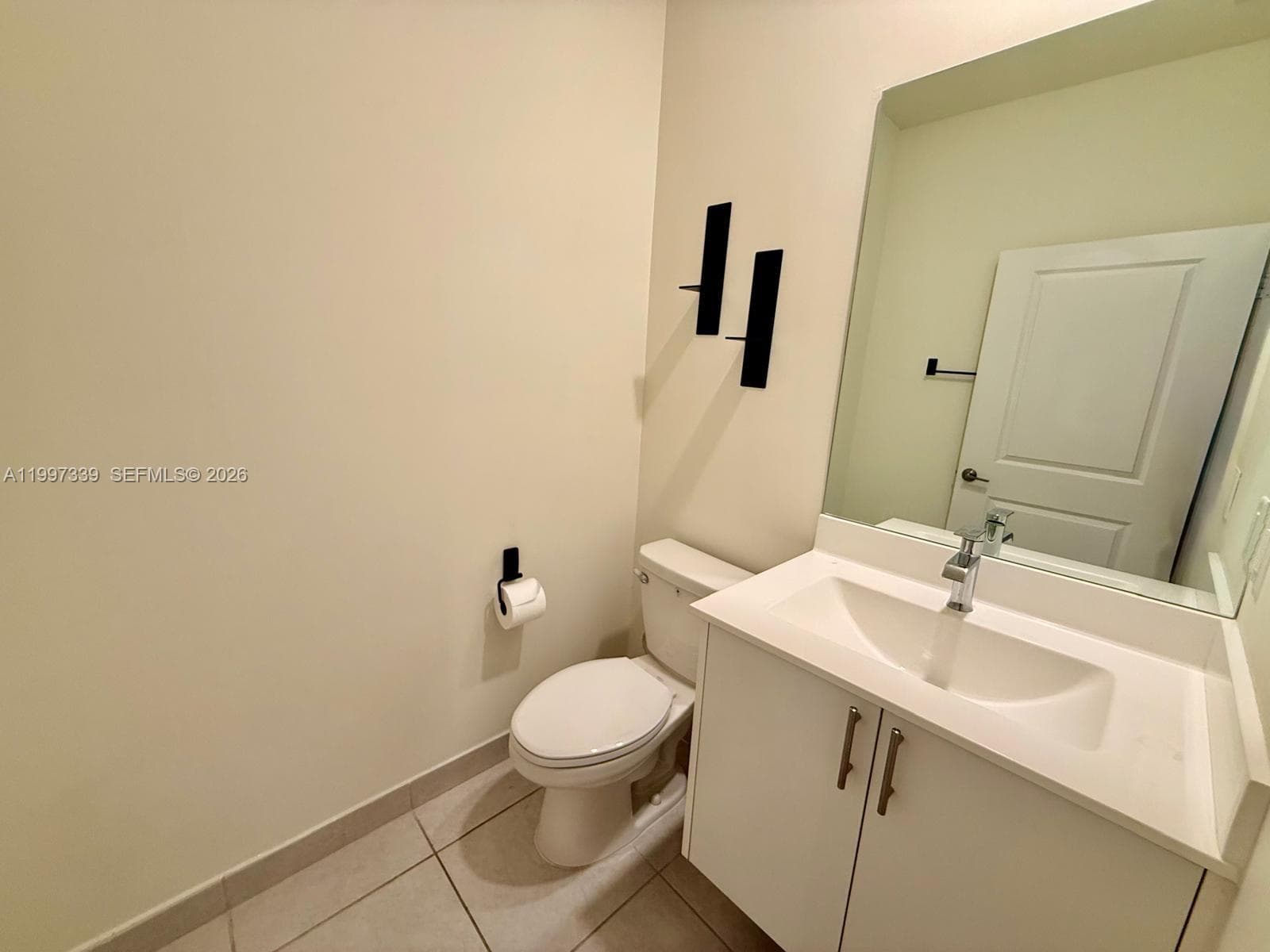8001 NW 41st St # 305, Doral FL 33166 — 12
