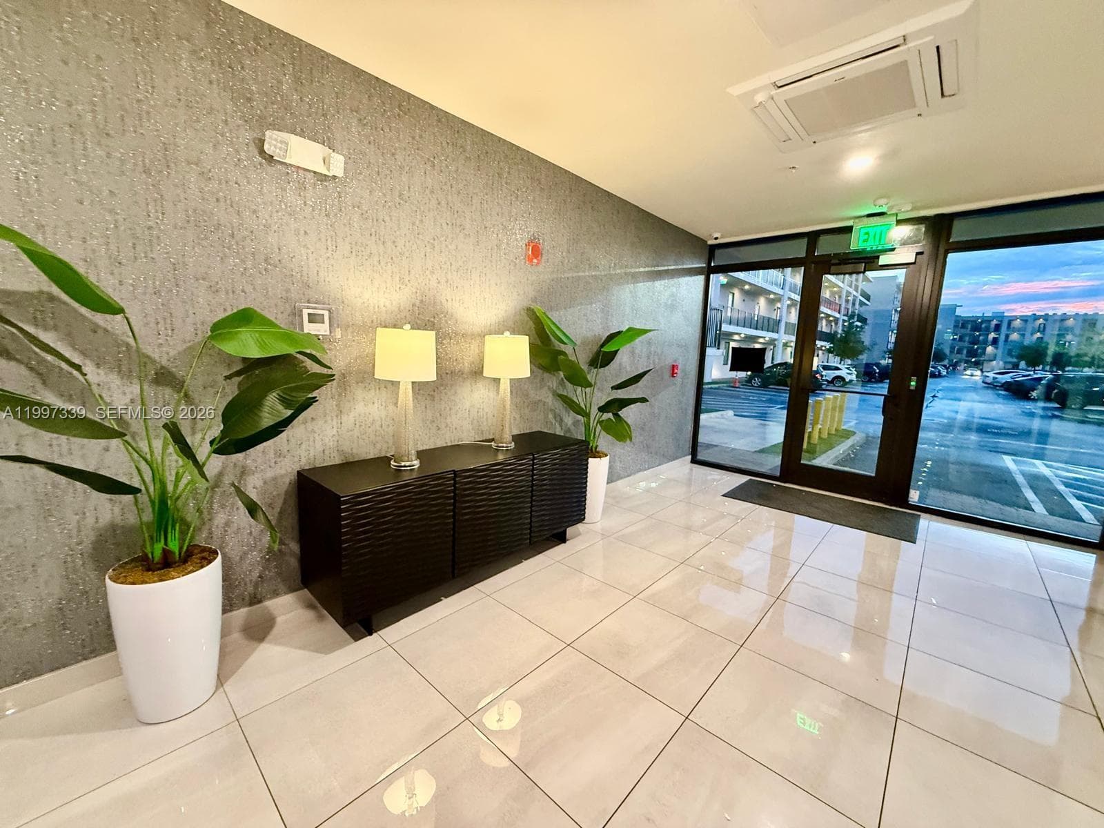 8001 NW 41st St # 305, Doral FL 33166 — 18