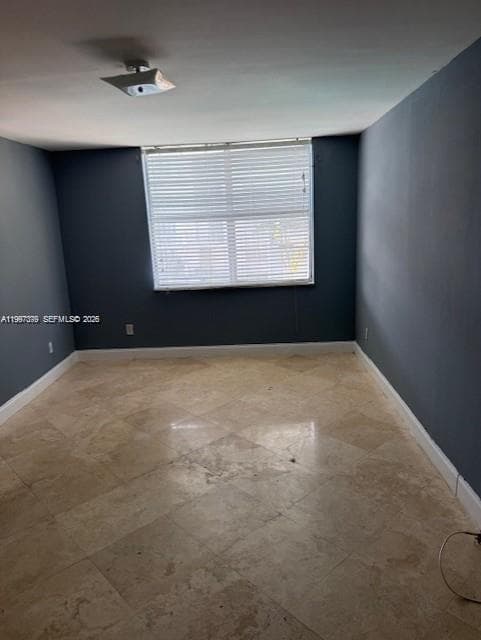 488 NW 165th St Rd # 408, Miami FL 33169 — 4