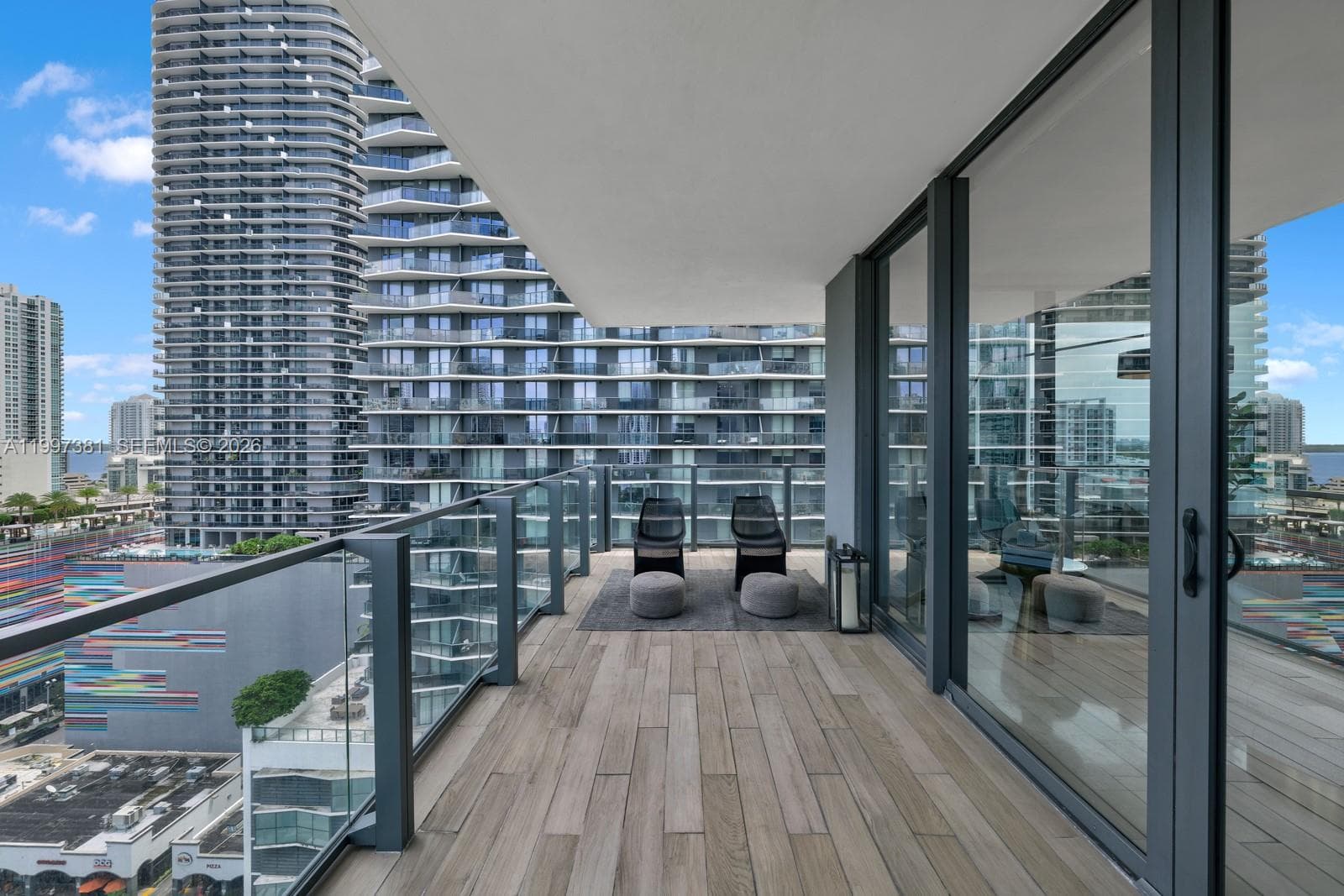 88 SW 7th St # 1401, Miami FL 33130 — 26