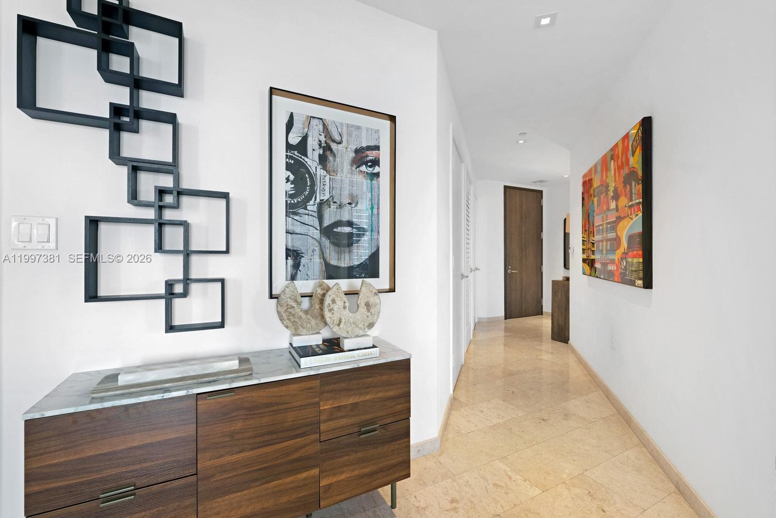88 SW 7th St # 1401, Miami FL 33130 — 22