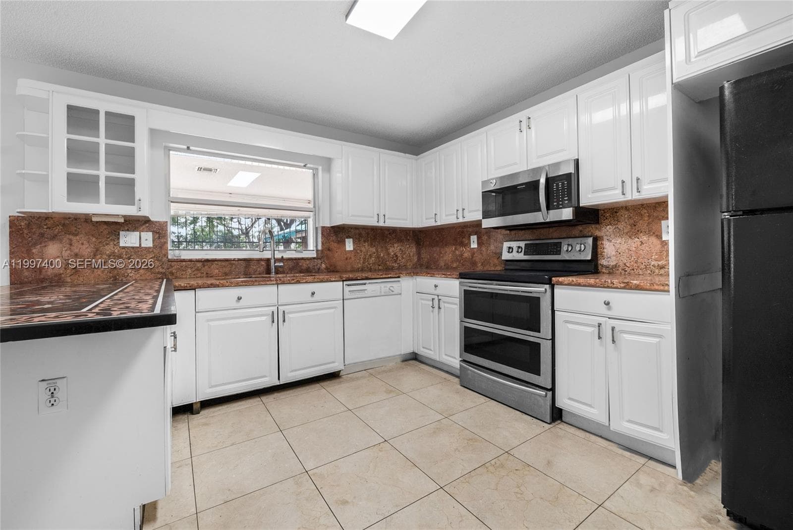 8724 NW 189th Ter, Hialeah FL 33018 — 7