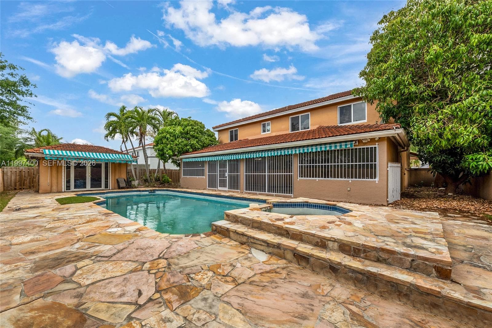8724 NW 189th Ter, Hialeah FL 33018 — 24