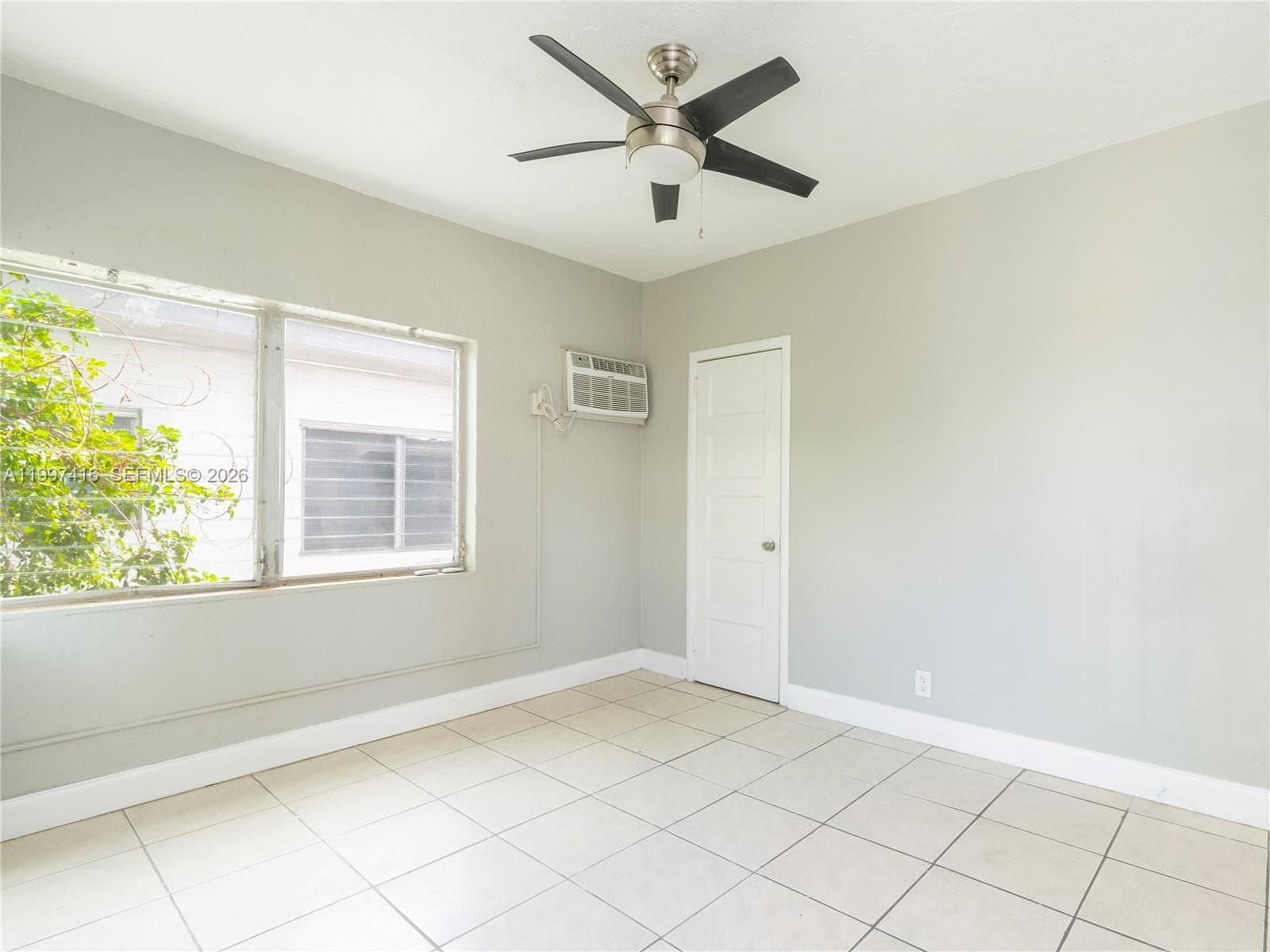 7635 Dickens Ave, Miami Beach FL 33141 — 13