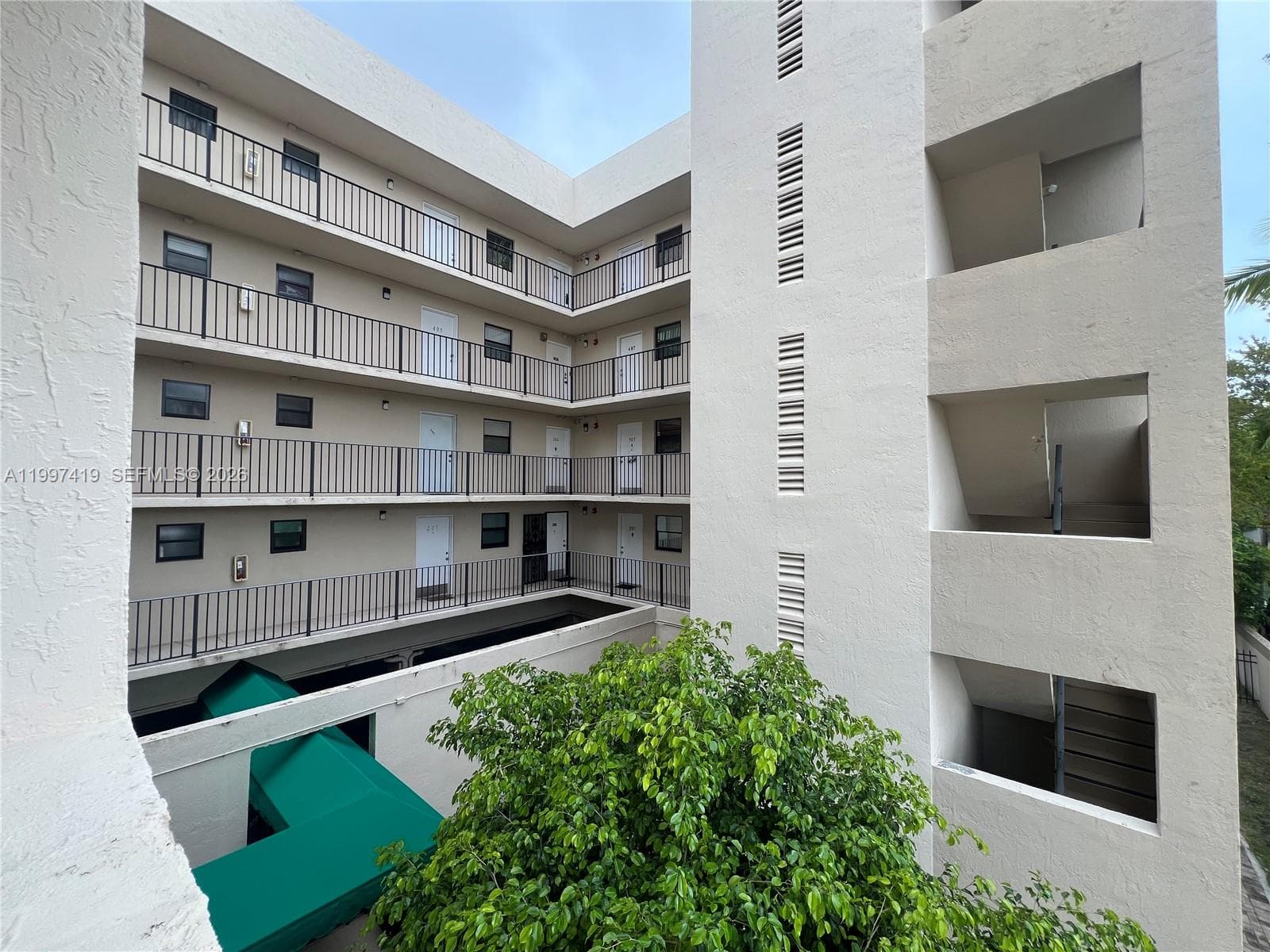 7125 Bay Dr # 301, Miami Beach FL 33141 — 22