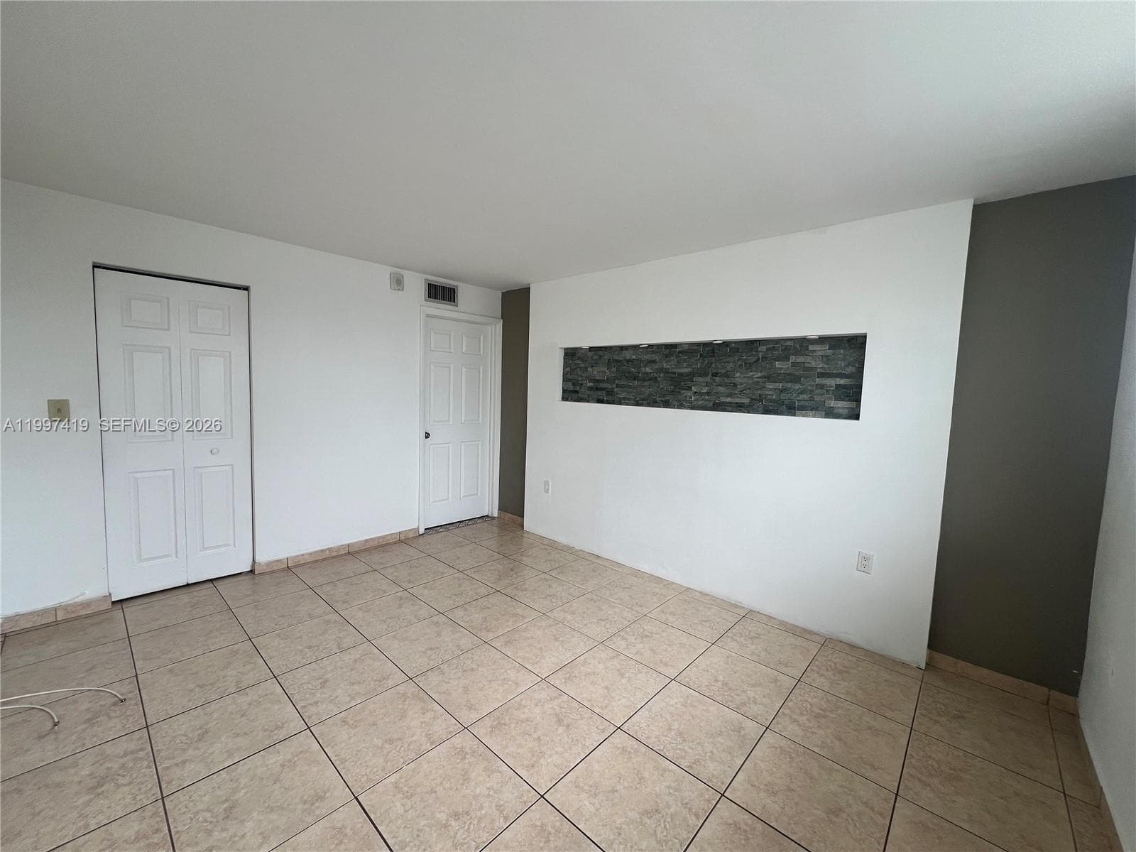 7125 Bay Dr # 301, Miami Beach FL 33141 — 15