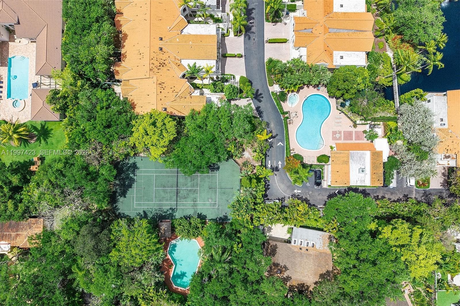 6720 SW 88th Ter, Pinecrest FL 33156 — 43