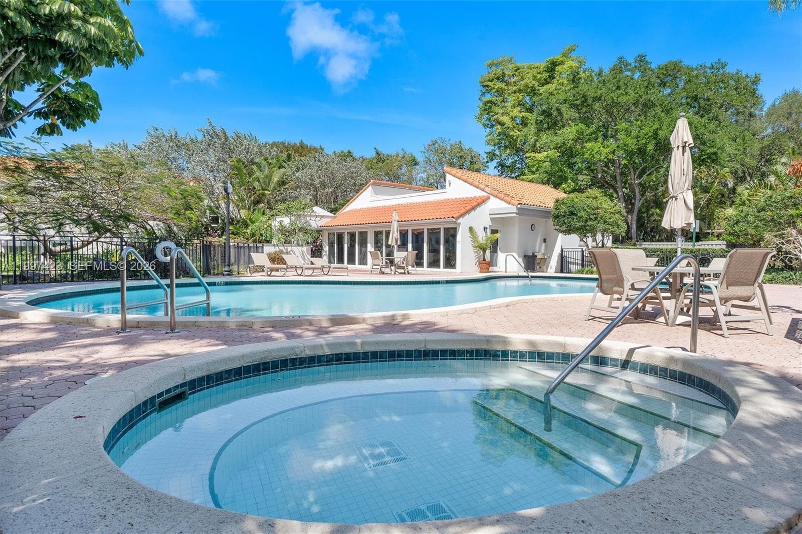 6720 SW 88th Ter, Pinecrest FL 33156 — 34