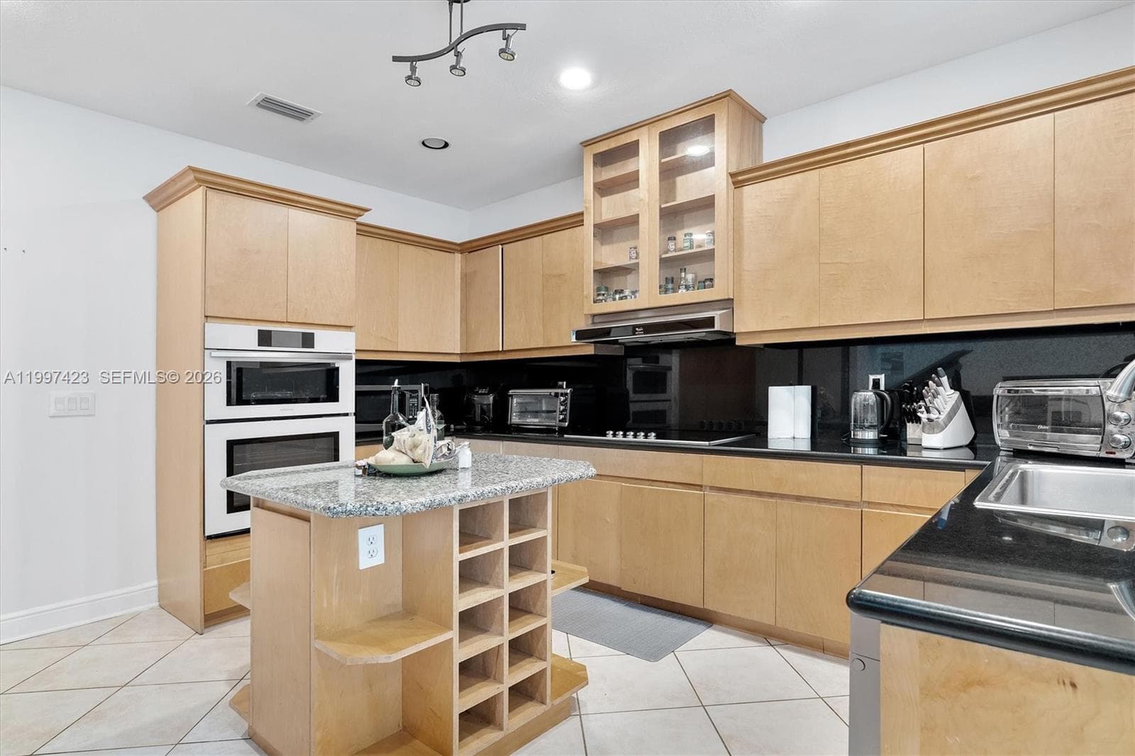 6720 SW 88th Ter, Pinecrest FL 33156 — 11