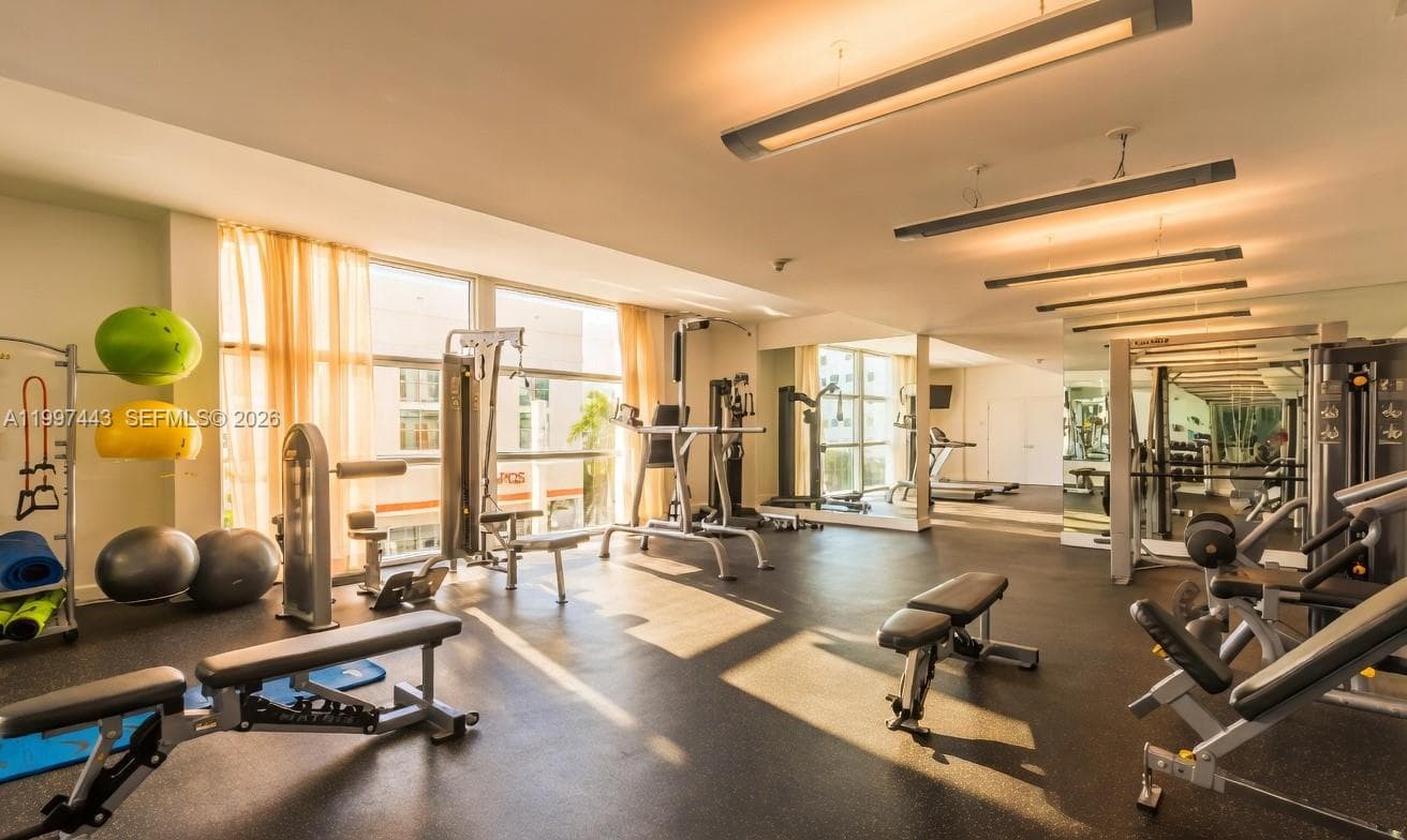 350 NE 24th St # 601, Miami FL 33137 — 19