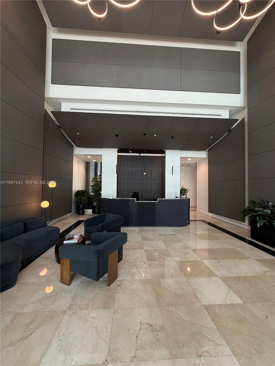 350 NE 24th St # 601, Miami FL 33137 — 39